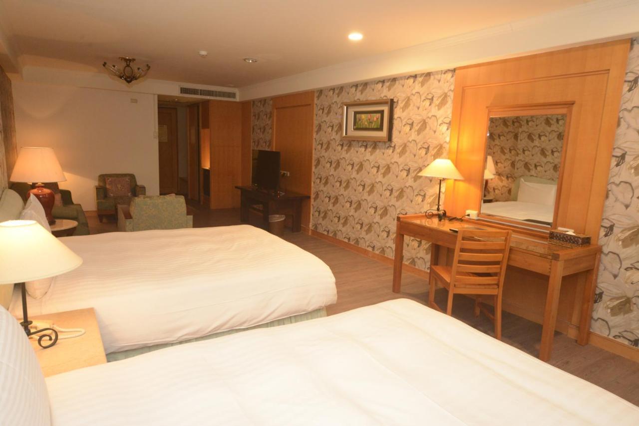 Apollo Hotel Puli Buitenkant foto