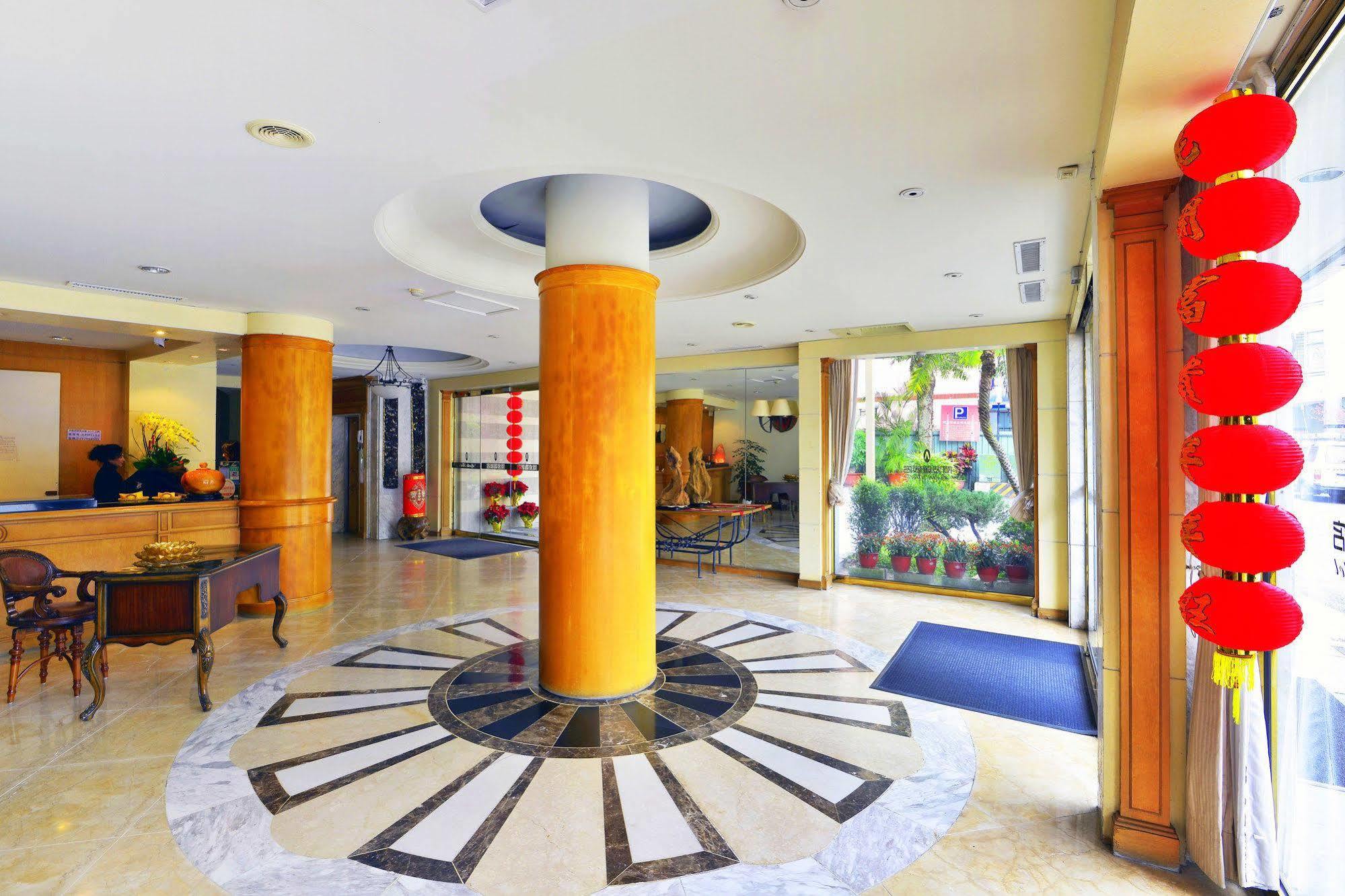 Apollo Hotel Puli Buitenkant foto